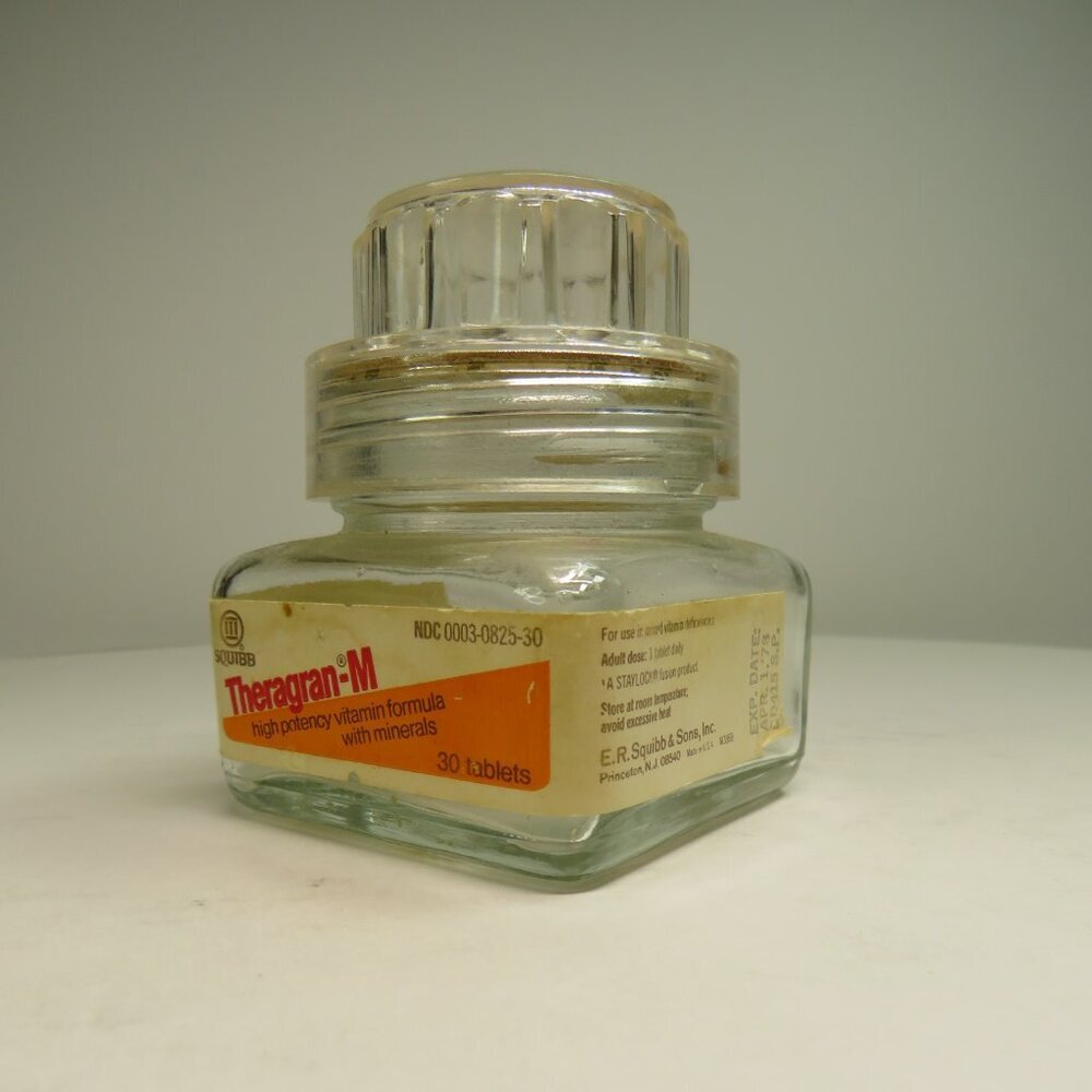 vintage pharmacy (apothecary) Glass Bottle 1970s with mouth